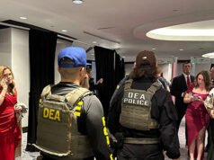 Il presunto aggressore del WHCD ha acquistato legalmente una pistola e un fucile