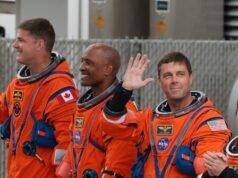 Gli astronauti di Artemis II incontrano un problema tecnico di Microsoft Outlook durante il viaggio sulla Luna