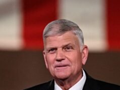 “Ringraziamo Dio” per aver salvato un aviatore americano dopo l’incidente aereo iraniano