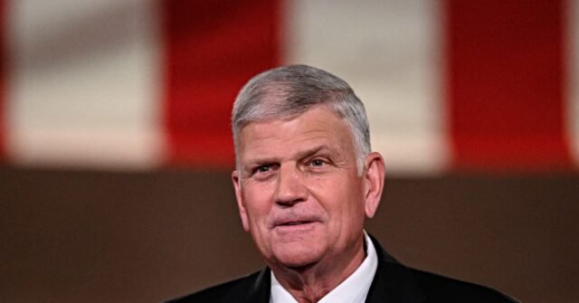 Franklin-Graham-gives-thanks-640x335.jpg