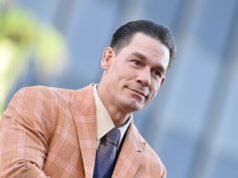 John Cena sostiene Oba Femi prima dello scontro di WrestleMania con Brock Lesnar