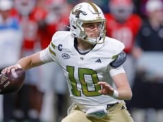 I Panthers firmano un QB da 11.000 yard per fare da backup a Bryce Young