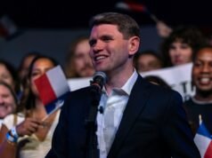 Le possibilità dei repubblicani di perdere il Senato mentre 5 democratici critici rastrellano denaro