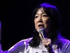 La comica Margaret Cho afferma che i funzionari di Trump hanno una “mania della crudeltà”, quindi desidera che un “democratico feroce, assetato di sangue e violento” li punisca