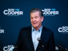 Le probabilità di Roy Cooper di vincere la corsa al Senato della Carolina del Nord hanno raggiunto un nuovo massimo
