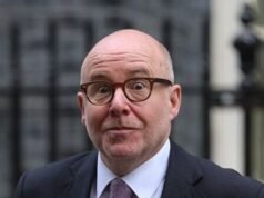 Il procuratore generale del Regno Unito ha detto di dimettersi per accuse storiche di natura legale