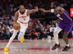 Kevin Durant diventa virale per aver preso in giro Deandre Ayton dopo l’espulsione