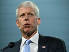 Chris Wright afferma che i prezzi del gas potrebbero non scendere fino al prossimo anno, dopo le elezioni di medio termine