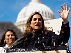 La rappresentante di “DIGNIDAD” Maria Salazar afferma di accogliere favorevolmente gli sfidanti primari