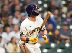 L’appello di CB Bucknor contro Jake Bauers dei Brewers attira pesanti critiche