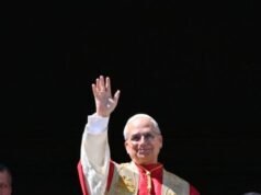 Papa Leone XIV celebra la prima Pasqua da Pontefice con appelli alla pace