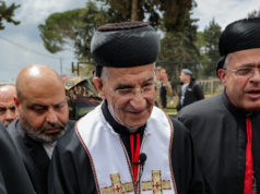 I cristiani libanesi sfollati aspettano nervosamente di tornare a casa mentre Trump dichiara il cessate il fuoco