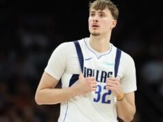 Cooper Flagg si unisce a Michael Jordan con Rare Rookie Feat for Mavericks