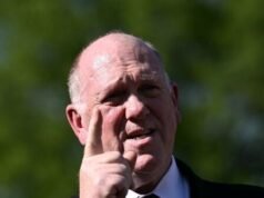 Tom Homan dice “No all’amnistia” quando gli viene chiesto del “DIGNIDAD Act”