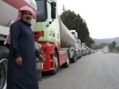 Lo stallo dello Stretto di Hormuz fa impennare i prezzi del petrolio