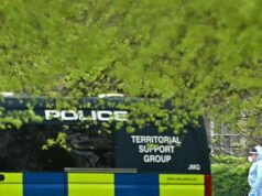 Squadre London Terror e CBRN indagano su “oggetti” dell’ambasciata israeliana