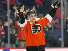 Porter Martone ottiene il primo posto nella NHL nella vittoria nei playoff dei Flyers contro i Penguins
