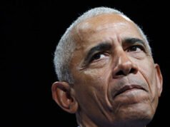 Obama ignora il manifesto di sinistra del sospettato della sparatoria alla cena dei corrispondenti, le motivazioni delle affermazioni sono sconosciute