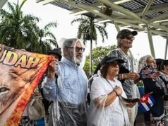 I cubano-americani organizzano un massiccio evento di preghiera in Florida chiedendo a Dio di salvare la patria