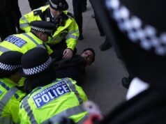 La Gran Bretagna avverte che un altro attacco terroristico è “altamente probabile” entro 6 mesi dall’accoltellamento di Londra