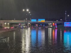 Le inondazioni a Milwaukee intrappolano le persone nelle auto e bloccano l’autostrada
