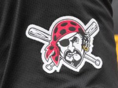 Fan dei pirati catturati in un momento scomodo, NSFW