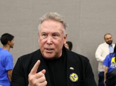 Il miliardario caccia Swalwell dalla villa e vuole indietro 1 milione di dollari in donazioni in seguito alle accuse di stupro