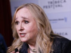 La rocker Melissa Etheridge dice che il suo defunto figlio si è dichiarato etero all’età di 11 anni e si è scusato per non essere gay