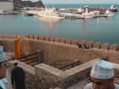 L’Iran blocca il traffico nello Stretto di Hormuz a causa degli attacchi israeliani in Libano