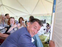 Il deputato elitario newyorkese Tom Suozzi si riferisce al Sud come ai “nostri poveri fratelli e sorelle”