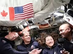 I problemi dei servizi igienici affliggono Artemis II mentre accelera verso la luna