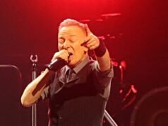 Bruce Springsteen si arrabbia con Trump “razzista, spericolato e traditore” durante il concerto di Los Angeles