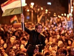 Viktor Orbán, sostenuto da Trump, ha lasciato il potere in Ungheria dopo 16 anni