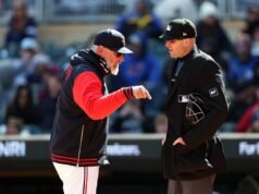 Il profano sfogo di espulsione del manager dei gemelli Derek Shelton è stato catturato dal microfono caldo