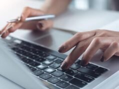 Cara Abby: il mio primo lavoro dopo il college è ostile e tossico: dovrei resistere?