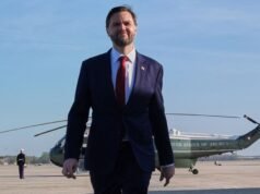 Vance avverte l’Iran di non “giocare” con gli Stati Uniti mentre parte per i negoziati