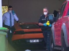 Due uomini accoltellati durante un’invasione domestica a Melbourne