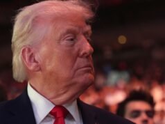 Trump afferma che gli Stati Uniti bloccheranno le navi che attraversano lo Stretto di Hormuz e sono pronti a “porre fine” all’Iran