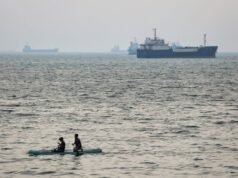 Gli Stati Uniti dicono che stanno cercando mine esplosive nell’ultima campagna per aprire lo Stretto di Hormuz