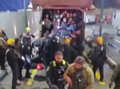 La polizia israeliana scopre 70 uomini stipati in un camion della spazzatura