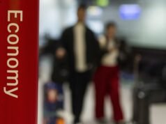 Uomo accusato dell’omicidio della donna scomparsa dopo l’arresto in aeroporto