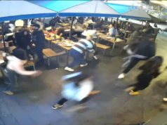 Adolescenti accusati di attacco con machete horror nella zona pranzo di Melbourne