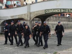 Il rapporto sull’antisemitismo chiede il riacquisto di armi e maggiori poteri antiterrorismo