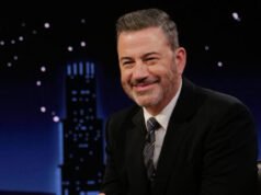 Jimmy Kimmel tiene una lezione a Melania Trump e ripete la battuta sulla “vedova incinta” che dice riguardasse la “differenza di età”