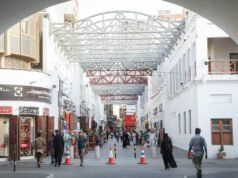 Le ambasciate americane in Bahrein, in Egitto, lanciano avvertimenti mentre l’Iran minaccia le università di tutto il Medio Oriente