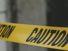 Un funzionario di Indianapolis afferma che la sua casa è stata colpita 13 volte senza lasciare la nota “Nessun data center”.