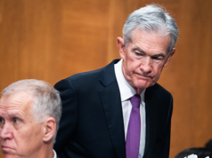 Breitbart Business Digest: Tillis mina le accuse di persecuzione di Powell