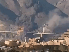 Il ponte più alto dell’Iran crolla dopo gli attacchi aerei statunitensi; L’Iran minaccia per ritorsione gli alleati americani
