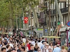 “Non possiamo accogliere più turisti”, si dispera il deputato spagnolo di sinistra