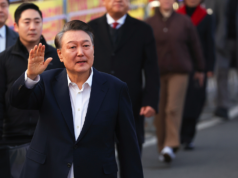 Il tribunale condanna l’ex leader mondiale a 7 anni di carcere per resistenza all’arresto e altre accuse